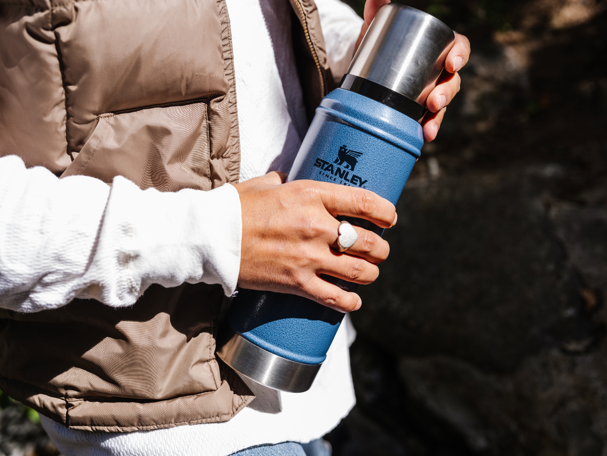 Cómo Elegir el Termo Perfecto para tus Actividades al Aire Libre?