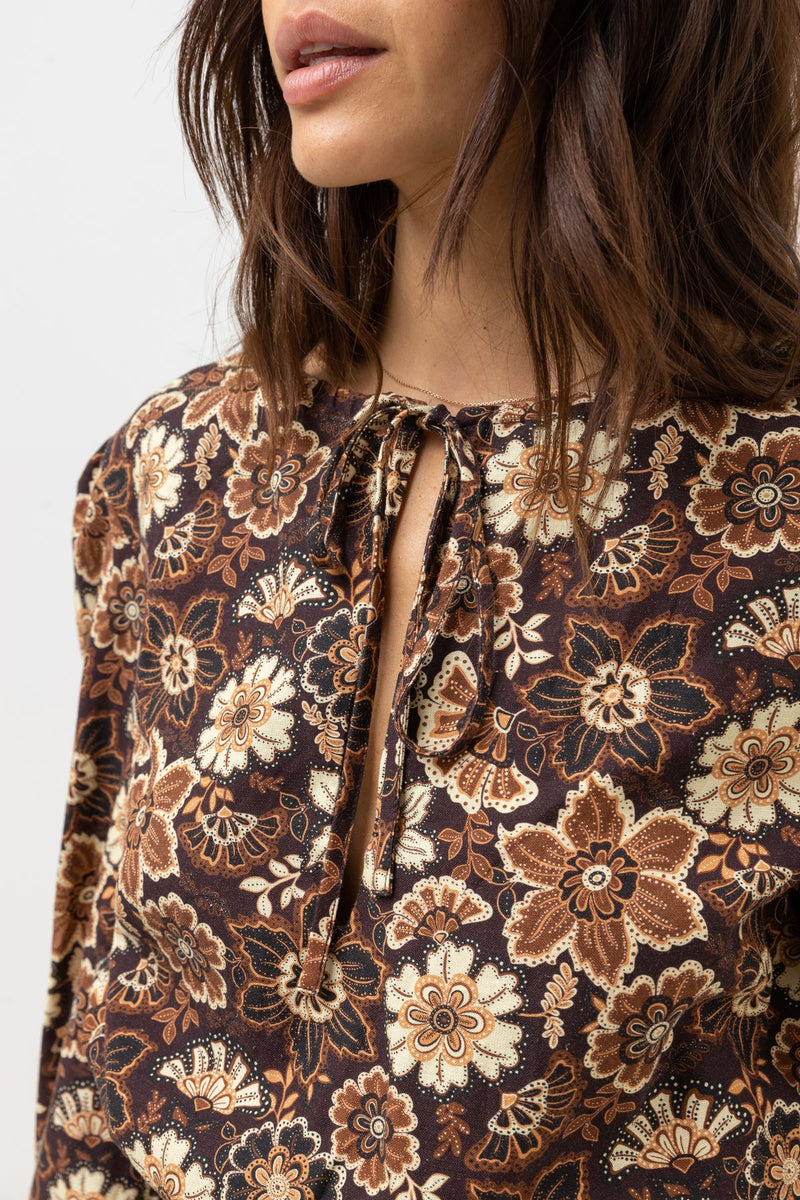 Polera Cantabria Floral Long Sleeve Top