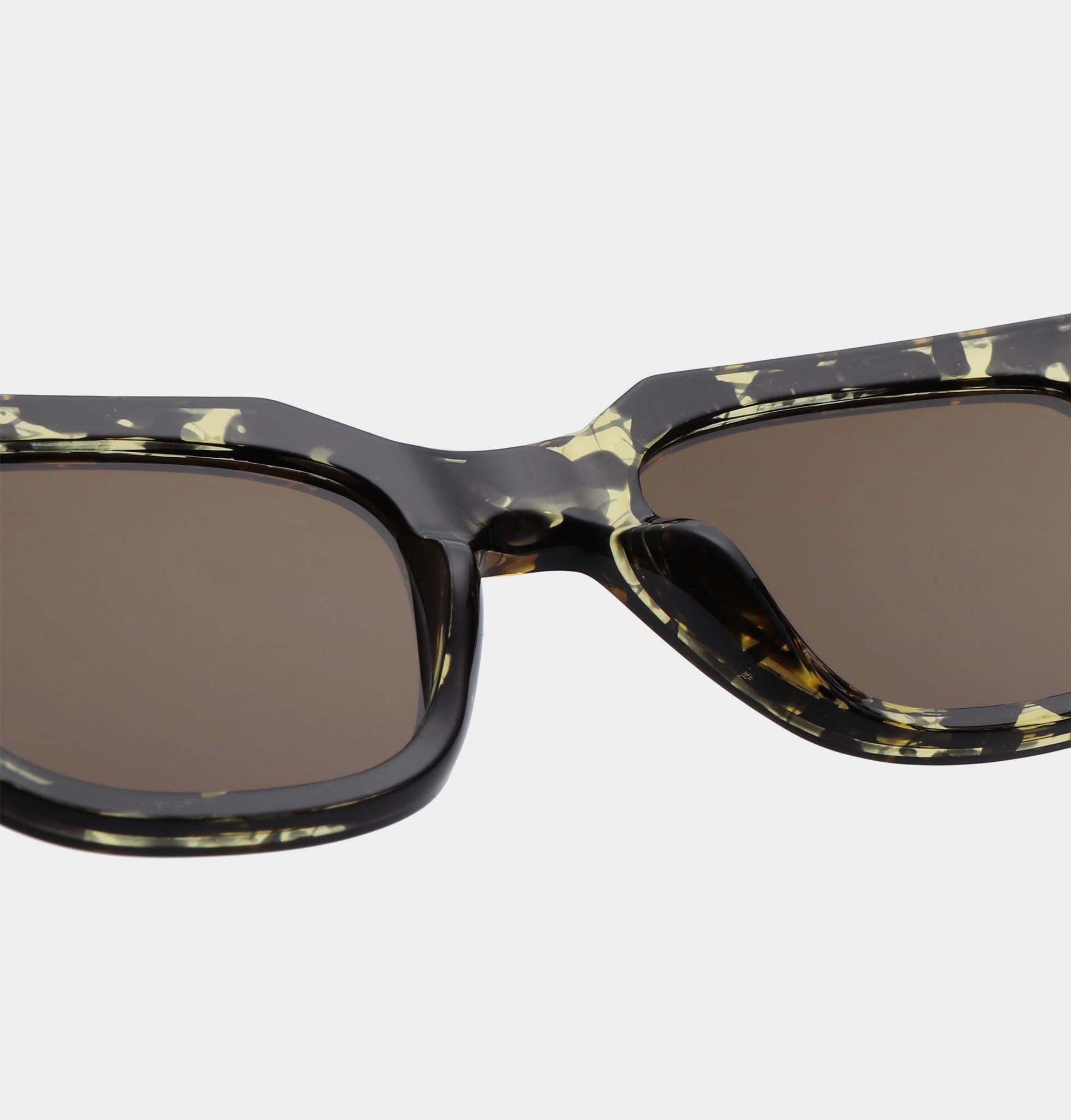 Anteojos de Sol Kaws - Black / Yellow Tortoise