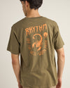 Polera Hombre Desert Locals - Military Olive