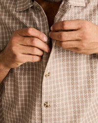 Camisa Frequency Check SS - Caramel