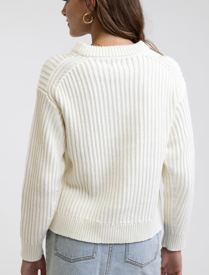 Sweater Mujer Classic Cable Knit Vintage White – Preppy Beach